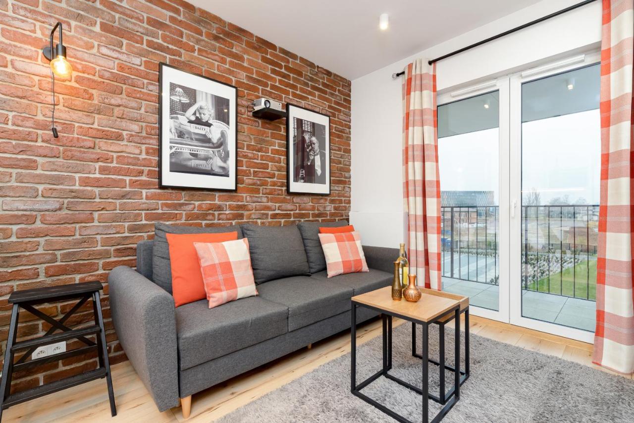 Movie Jacuzzi Apartment At The Main Station By Noclegi Renters 克拉科夫 外观 照片